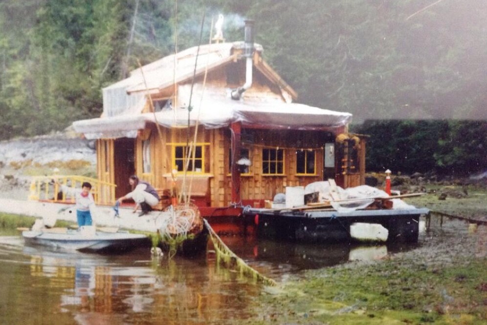 floating home freedon cove vancouver island